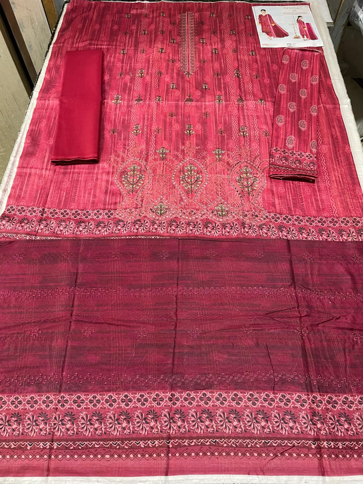 Luxury Digital Lawn Embroidered Suit 2026 | Vol-550 | Shade-06