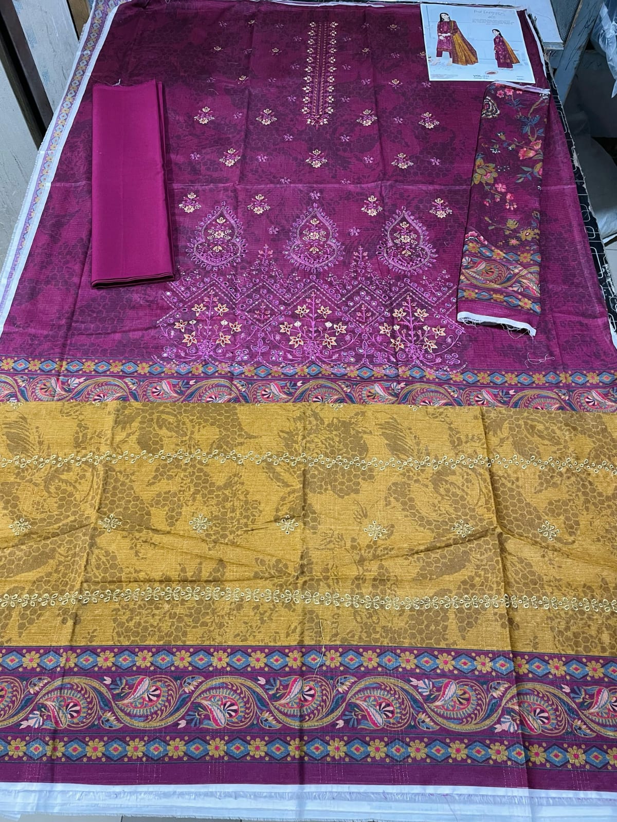 Luxury Digital Lawn Embroidered Suit 2026 | Vol-550 | Shade-04