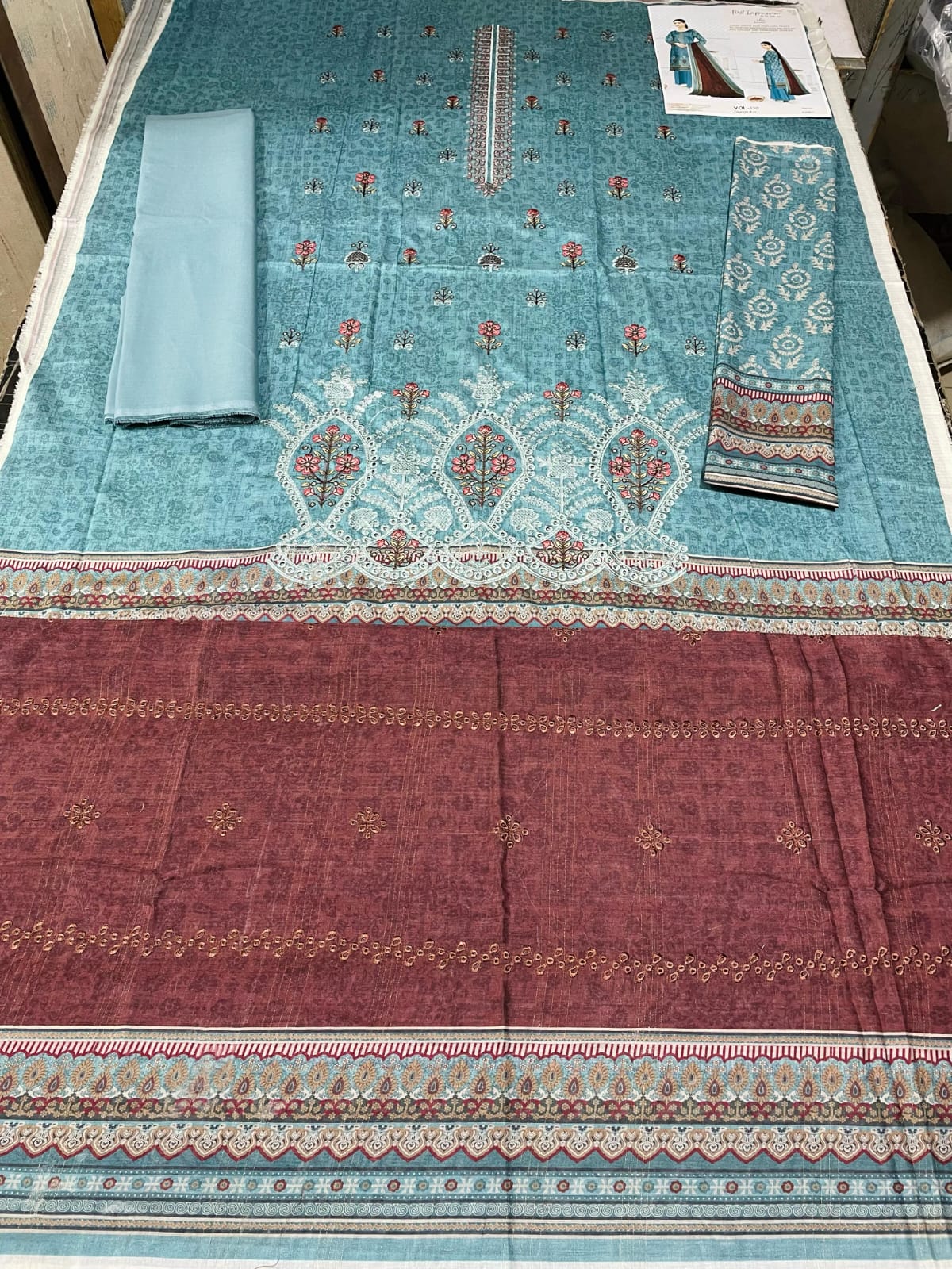 Luxury Digital Lawn Embroidered Suit 2026 | Vol-550 | Shade-01