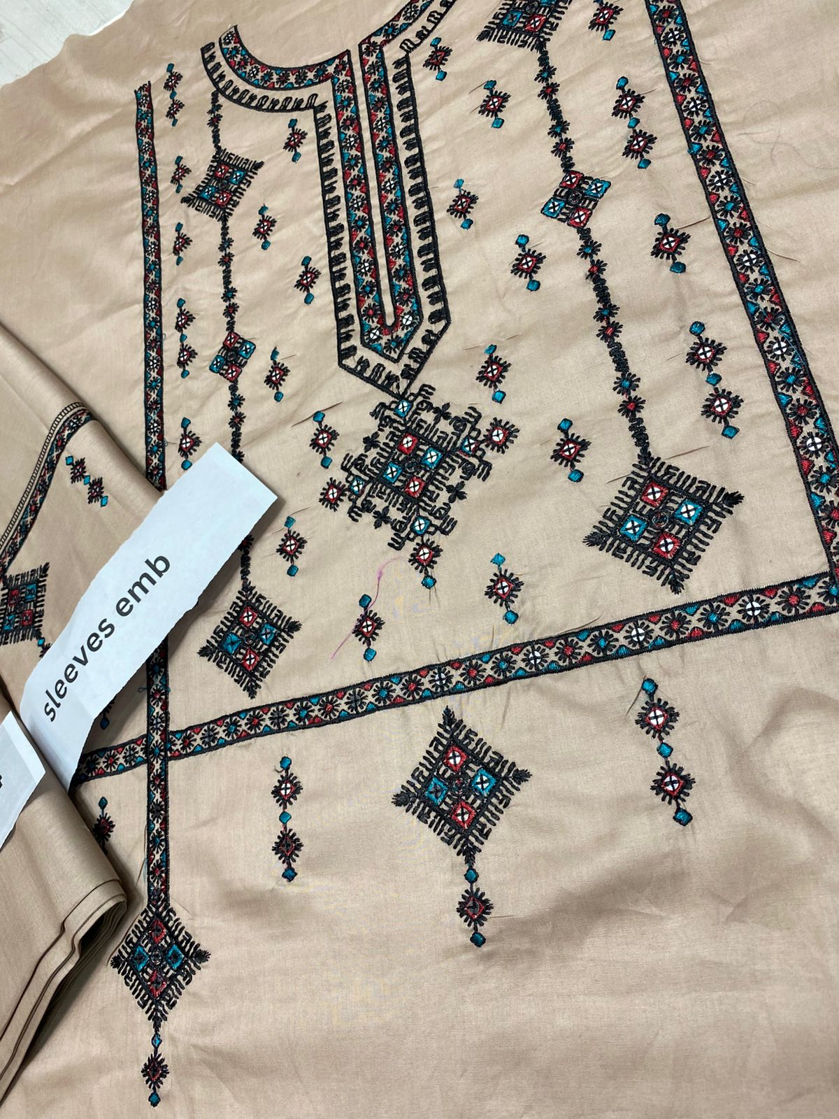 Lawn Embroidered Suit 3PC – Full Sequins & Chiffon Dupatta