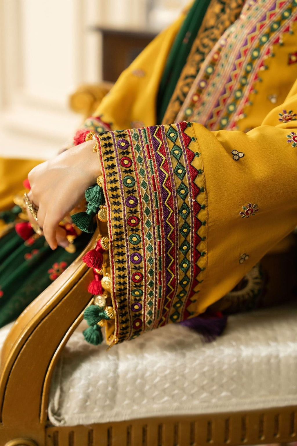 Lawn Embroidered 3PC Suit – Neck Embroidery & Jaggard Dupatta